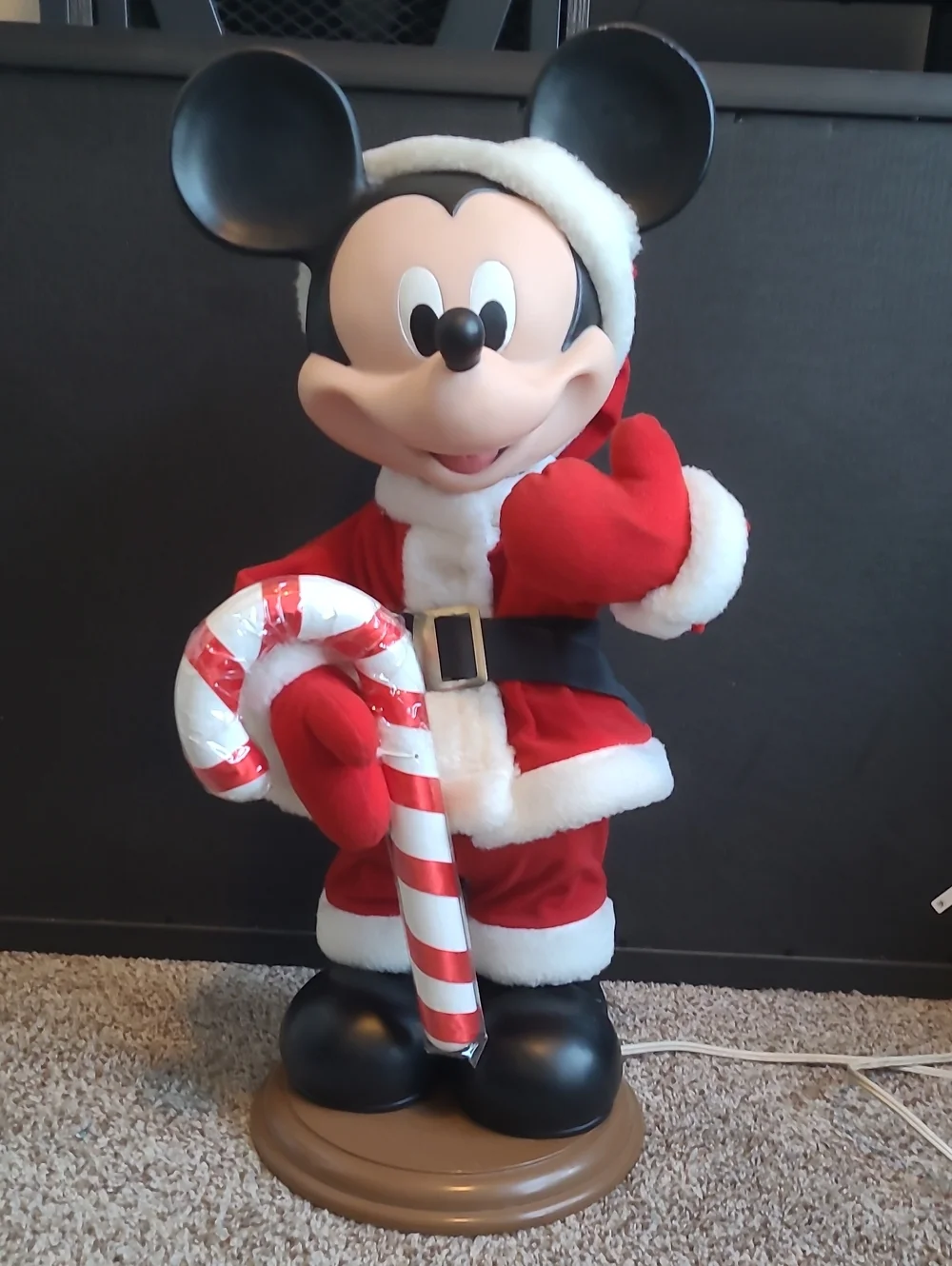 Working Disney Mickey Mouse Santa Animatronic